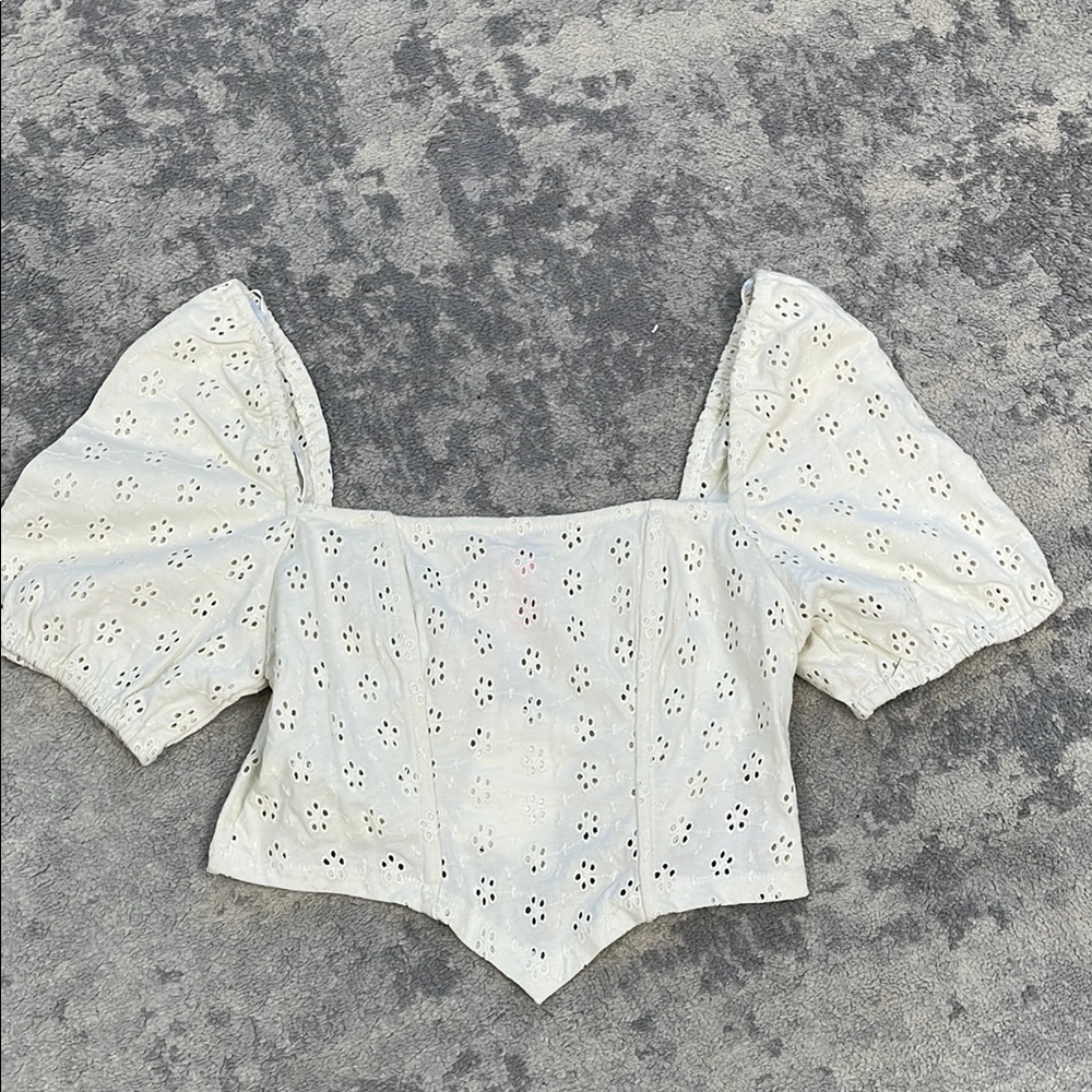 NWT Vero Moda Eyelet Crop Top Pointed V Hem Square Neck Sz S